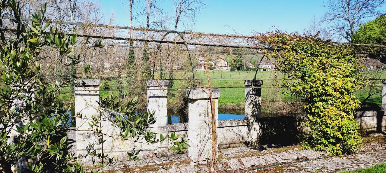 Château des Sénéchaux, Bourdeilles Esterno foto