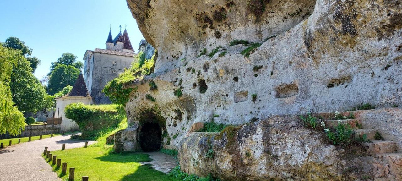Château des Sénéchaux, Bourdeilles Esterno foto