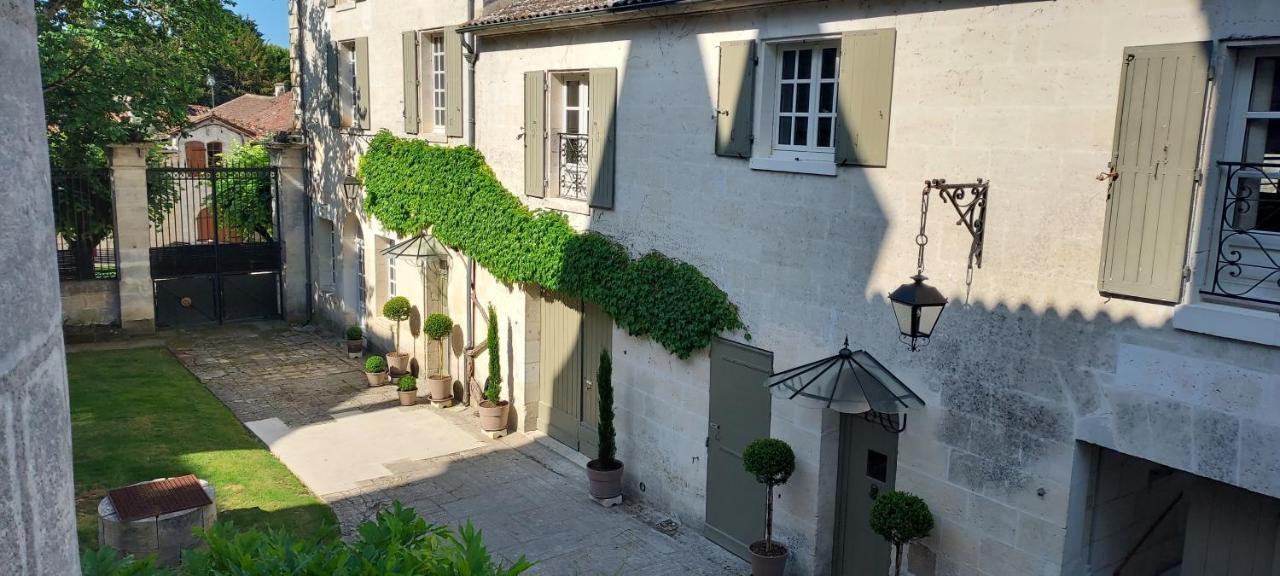 Château des Sénéchaux, Bourdeilles Esterno foto
