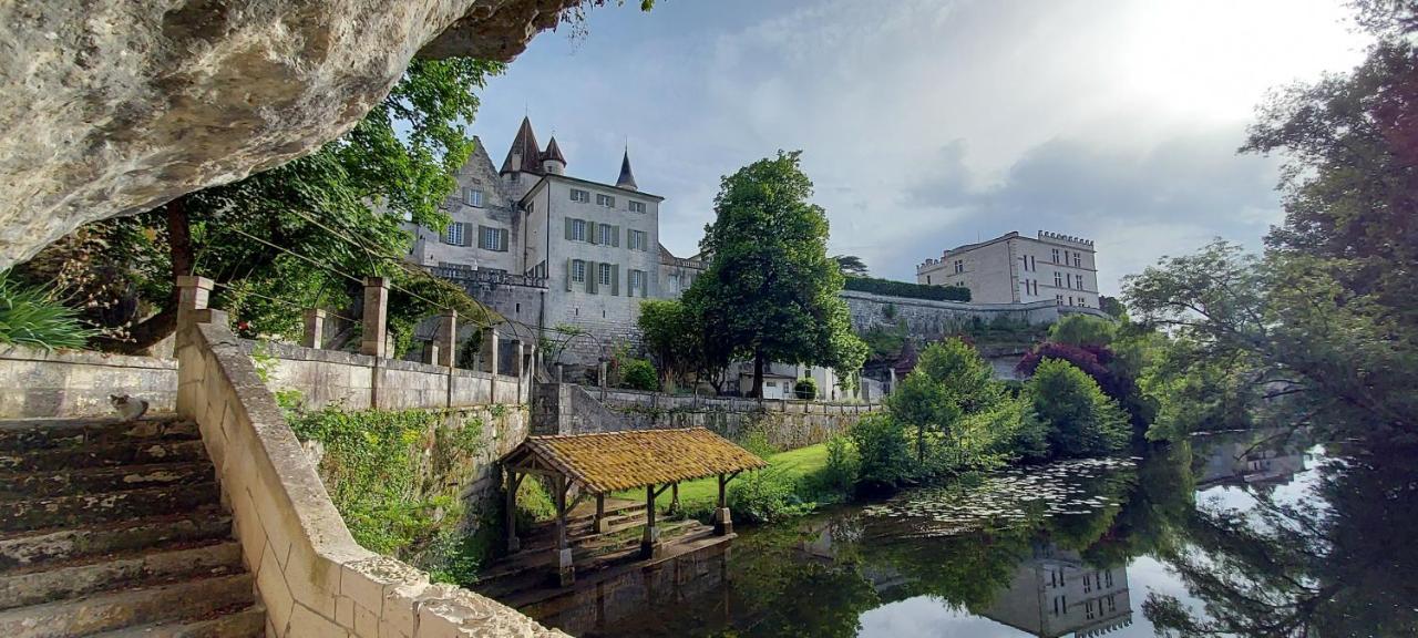 Château des Sénéchaux, Bourdeilles Esterno foto