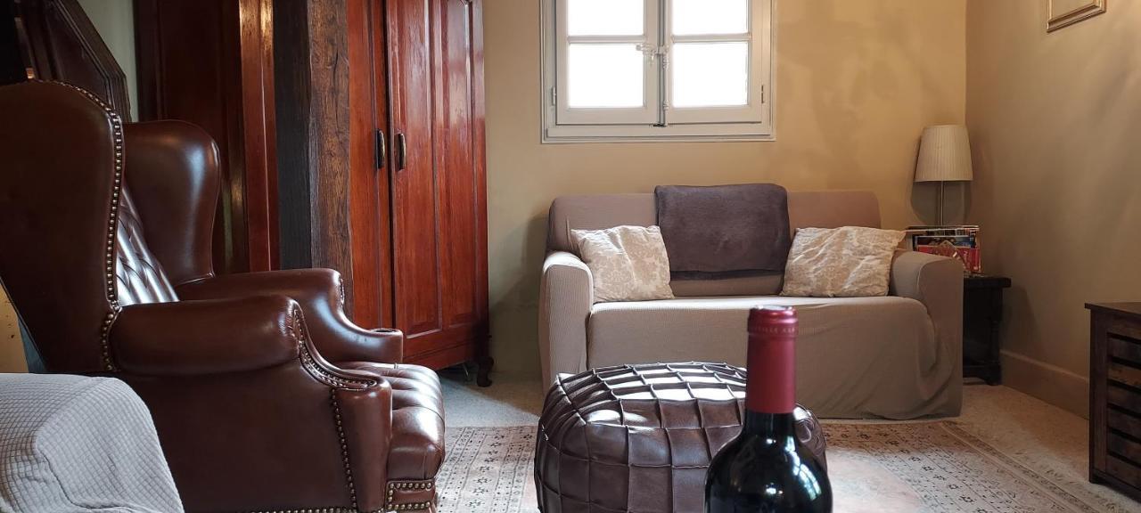 Château des Sénéchaux, Bourdeilles Esterno foto