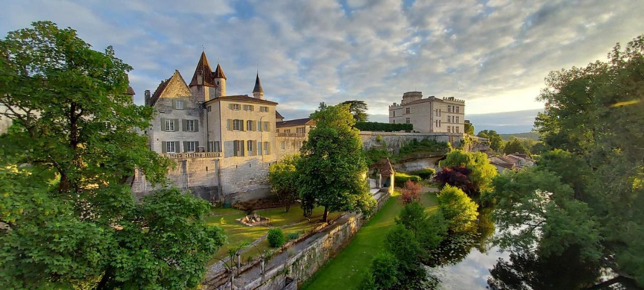 Château des Sénéchaux, Bourdeilles Esterno foto