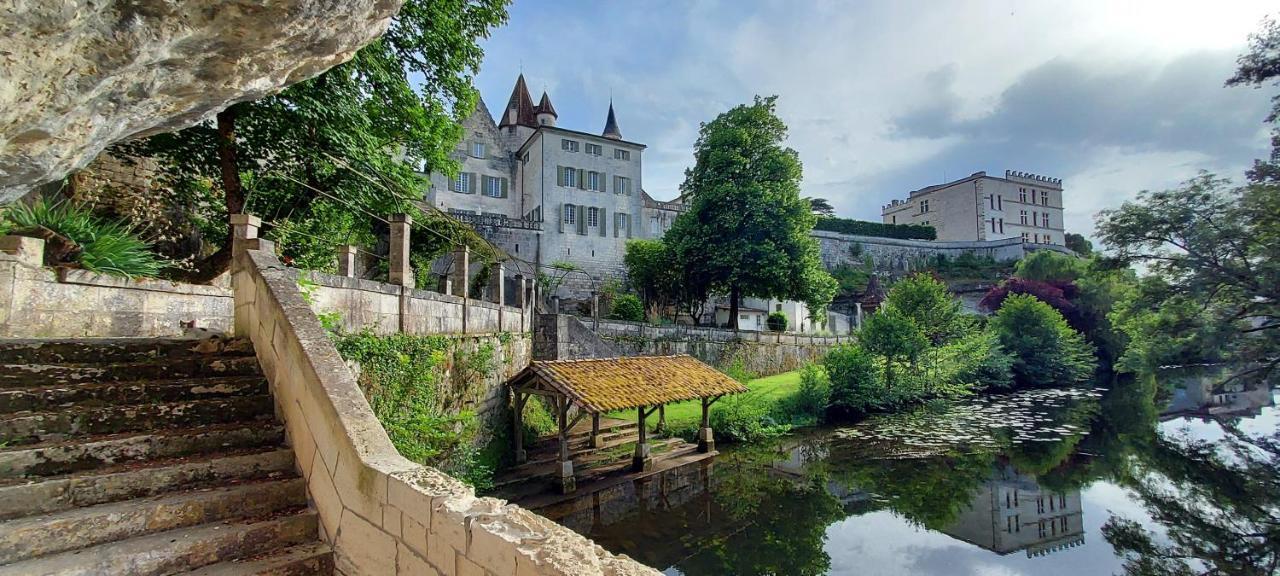 Château des Sénéchaux, Bourdeilles Esterno foto