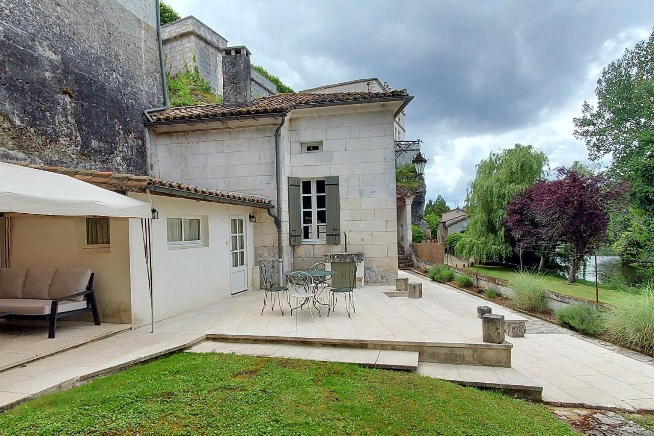 Château des Sénéchaux, Bourdeilles Esterno foto